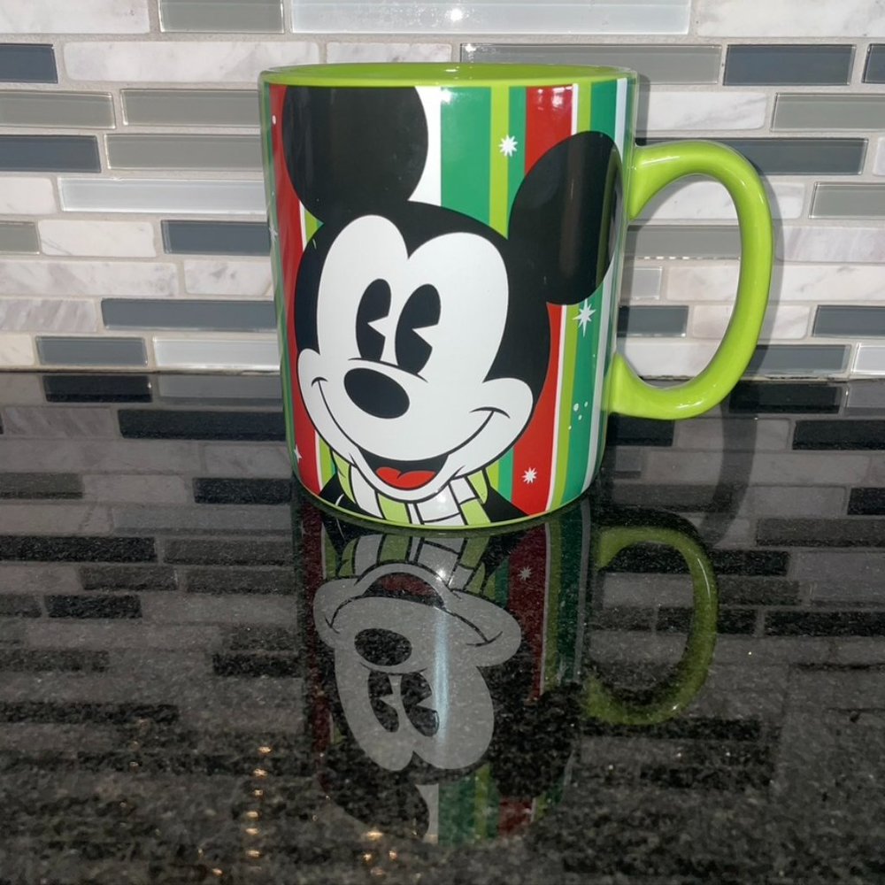 Disney Mickey Mouse Oversized 30 Ounce Mug